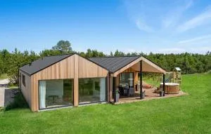 3 Bedroom Stunning Home In Jerup - Sindal