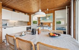 Holiday Home Humlevænget Iii