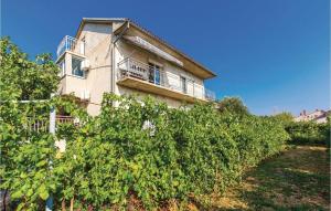 Beautiful Apartment In Bribir With Wifi 