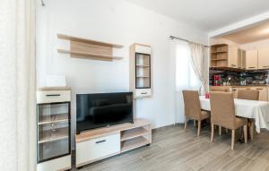 Amazing Home In Sibenik