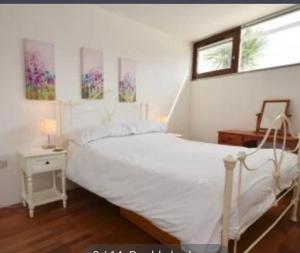 Westward Ho! Beachfront Luxury for 2