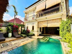 Pleasant Balinese Style Lotus