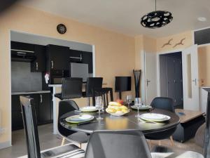 FACE MER grand T3 familial, parking gratuit