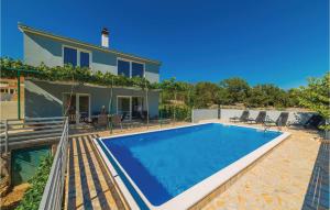 Holiday Home In Primorki Dolac