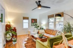 Less Than 1 Mi to Dtwn Sioux Falls Home with Private Yard - Брукінгз