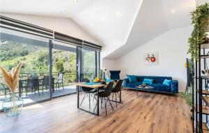 Beautiful Home In Trstenik With Kitchen