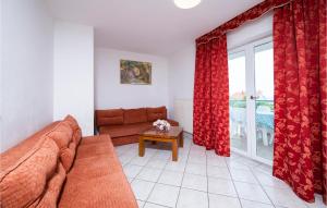 Cozy Apartment In Pula With Wifi