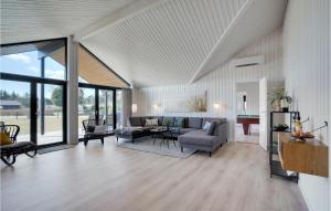 Awesome Home In Henne With Kitchen