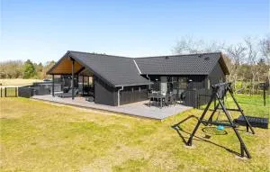 Awesome Home In Henne With Kitchen - Stavsø