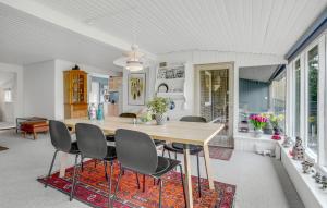 Nice Home In Hals With Wifi