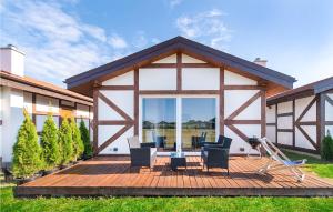 Nice Home In Jaroslawiec With Kitchen