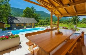 Cozy Home In Buzim With Sauna