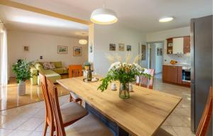 4 Bedroom Amazing Home In Pazin 
