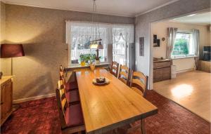 Cozy Apartment In Vuollerim With Wifi