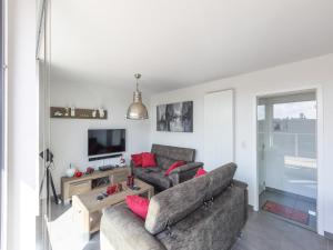 Bright apartment with sunny terrace