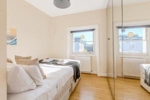 Central comfy 1BR flat, 5 minutes Chalk Farm tube