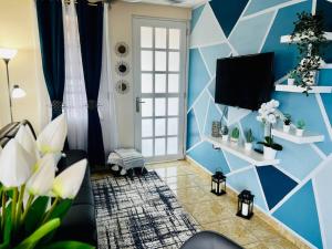 BlueBreeze - Cozy Apartment Near Airport