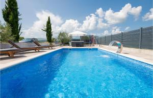 Beautiful Home In Donji Prolozac