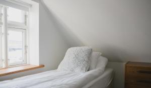 Thorshamar sea side villa