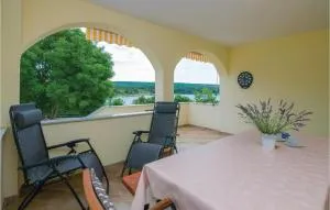 Two-Bedroom Holiday Home In Krusevo - Kruševo