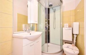 Two-Bedroom Apartment In Stomorska