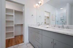 Serene Retreat in Hermitage