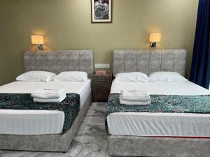 MKB Homestay- 2 Queen Bed Studio Room with view & free Parking