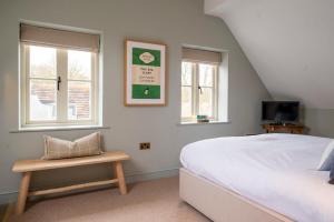 The Bottle & Glass Inn - Book3 Rooms