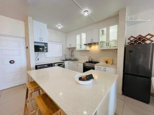 Santorini Perissa 53