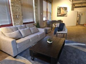 Cozy Condo on the River!