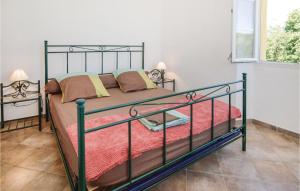 Maisons de vacances Beautiful Home In Santa Maria Poggio : photos des chambres