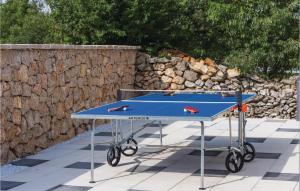 Three-Bedroom Holiday Home In Unesic