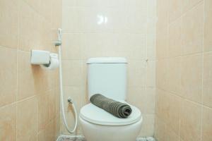 Comfy and Strategic 2BR at Menteng Square Apartment By Travelio