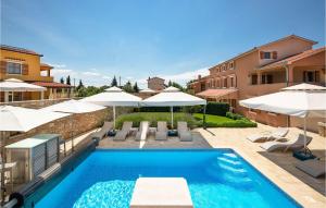 Amazing Home In Hr-52215 Vodnjan