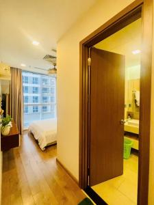 Hana homestay- 1 Phòng ngủ trong căn hộ chủ nhà đang ở tại Park 4-Vinhome Central Park Tân cảng- Bình Thạnh HCM- sát landmark 81
