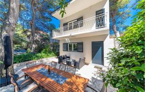 Holiday Home Jadrija Vii Iii