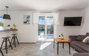 Stunning Home In Kornic With Heated Swimming Pool 