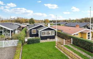Gorgeous Home In Assens With Kitchen