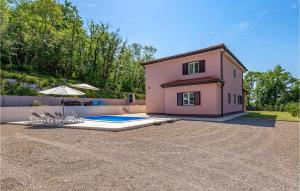 4 Bedroom Beautiful Home In Veprinac