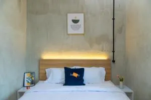 Behomy Crown Tangerang - 卡拉瓦奇