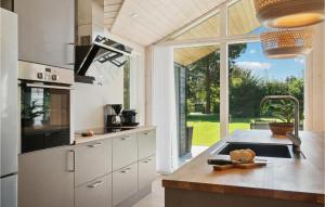 Stunning Home In Stege With Wifi