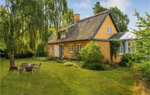 Cozy Home In Højby With Kitchen