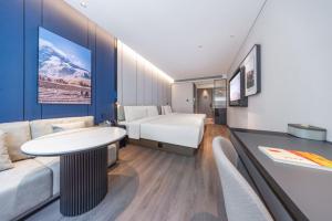 Atour Hotel Beijing Chaoyang High Speed Railway Station