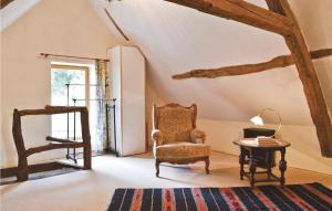 Amazing Home In Saint Martin Le Mault