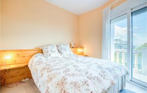 Pet Friendly Home In Dénia With Kitchen