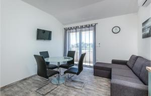 Stunning Apartment In Split With Wifi