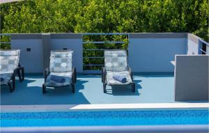 Gorgeous Home In Cerovlje With Kitchen