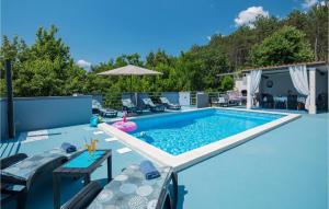 Gorgeous Home In Cerovlje With Kitchen 