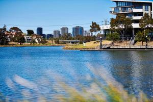 Riviera Edgewater Maribyrnong