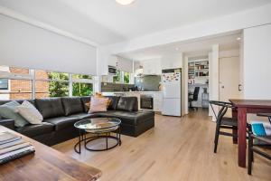 The Nest Elwood - 1BR Apt with Free Parking